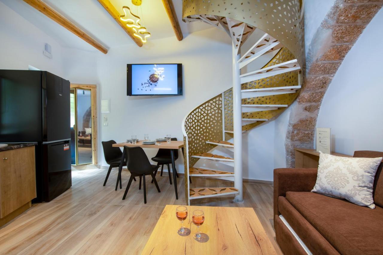 חאניה Deluxe Maisonette מראה חיצוני תמונה