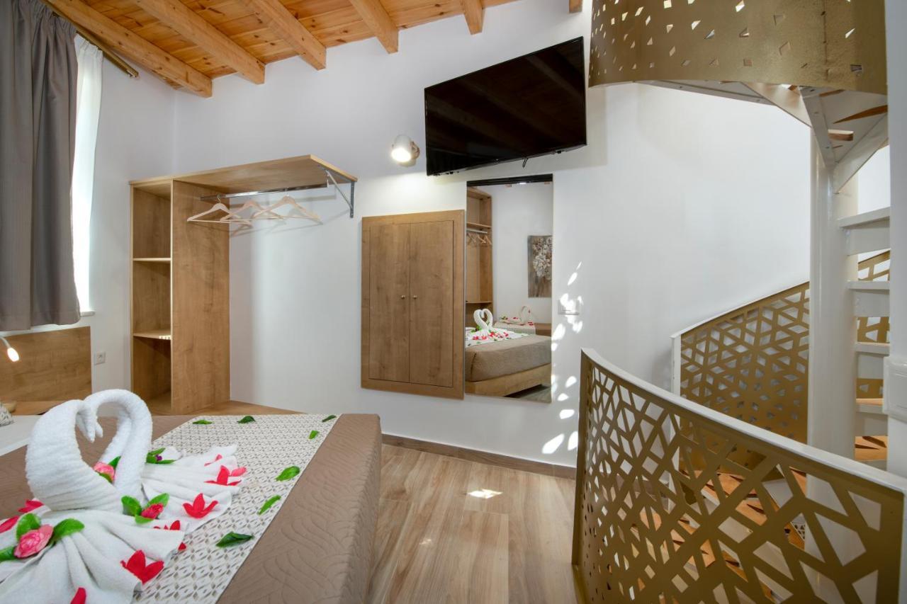 חאניה Deluxe Maisonette מראה חיצוני תמונה